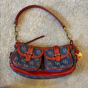 Shoulder handbag